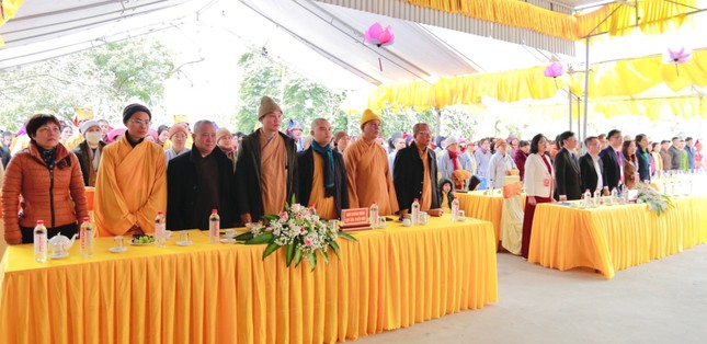 Chư Tăng Ni, đại biểu, Phật tử tham dự buổi lễ
