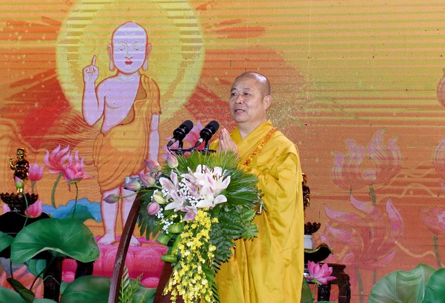 Hoà thượng Thích Thọ Lạc tuyên đọc Thông điệp Phật đản Phật lịch 2568 của Đức Pháp chủ GHPGVN