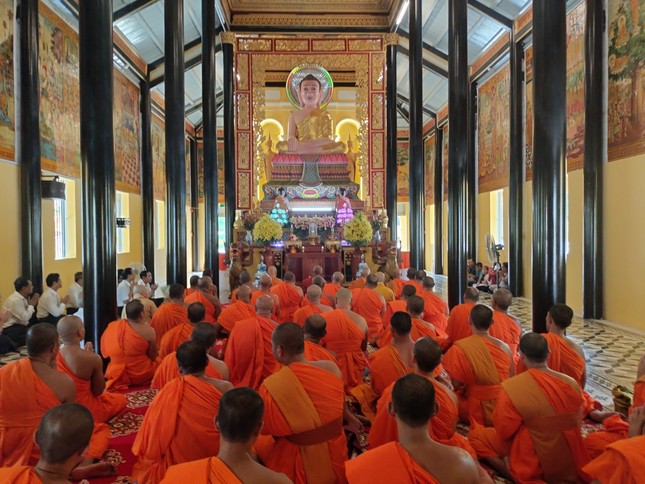 Chư Tăng tụng thời kinh chúc phúc