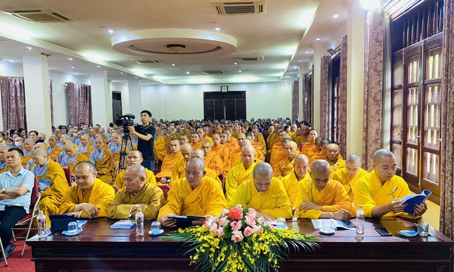 Chư Tăng Ni hành giả tham dự