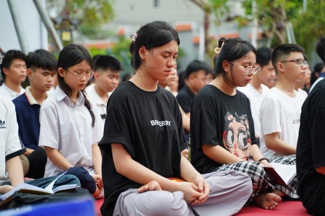 Thực tập tọa thiền