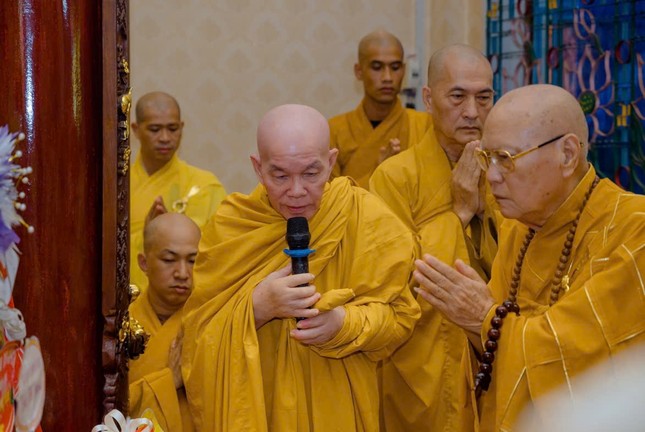 Hòa thượng Thích Thiện Thảo phát biểu tri ân Hòa thượng Thích Thiện Thảo phát biểu tri ân