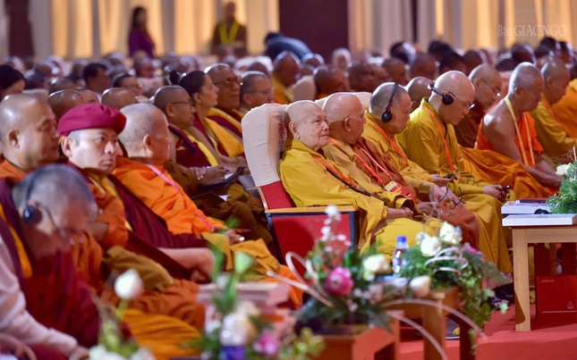 Lãnh đạo Phật giáo các quốc gia, vùng lãnh thổ trên thế giới dự phiên khai mạc Hội thảo quốc tế Đại lễ Vesak Liên Hiệp Quốc 2025 tại TP.HCM