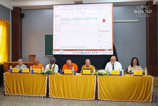 Diễn đàn 2 với chủ đề “Chữa lành bằng chánh niệm, con đường hòa giải” Diễn đàn 2 với chủ đề “Chữa lành bằng chánh niệm, con đường hòa giải”