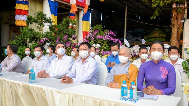 Đại diện các cấp chính quyền trong buổi lễ Đại diện các cấp chính quyền trong buổi lễ