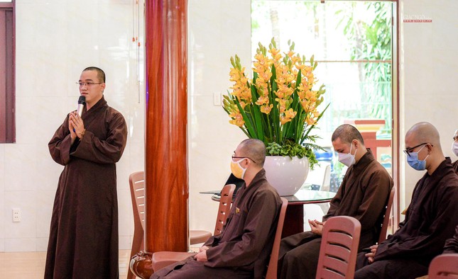 Đại đức Thích Pháp Tịnh (chùa Pháp Huyền) cho rằng thời đại 4.0 tồn tại nhiều thách thức nhưng đó cũng là cơ hội để hoằng dương chánh pháp nên cần có thêm nhiều hội thảo hướng dẫn cách thức sử dụng mạng xã hội cho Tăng Ni trẻ