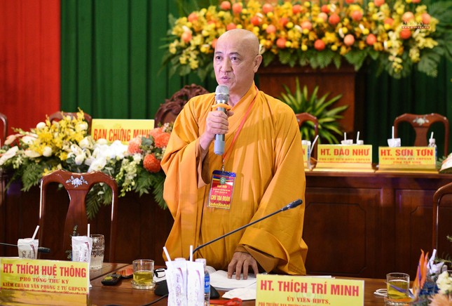 Hòa thượng Thích Huệ Thông đúc kết phiên họp trù bị Hòa thượng Thích Huệ Thông đúc kết phiên họp trù bị