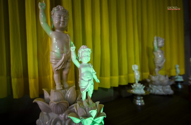 Tại chùa Phước Duyên (quận 4)