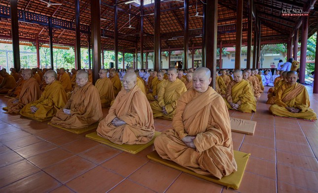 Ni giới các miền tịnh xá về tham dự Ni giới các miền tịnh xá về tham dự