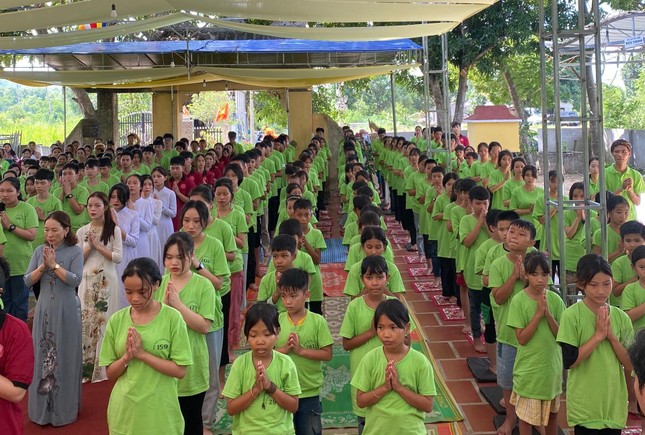 Hơn 300 em nhỏ trên địa bàn tỉnh Phú Yên về tham dự khóa tu Hơn 300 em nhỏ trên địa bàn tỉnh Phú Yên về tham dự khóa tu