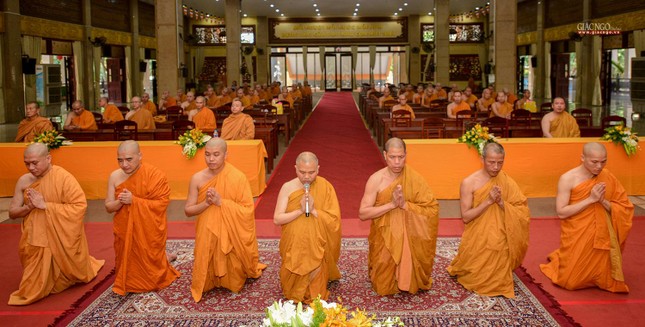 Các hành giả an cư khánh tuế chư tôn đức