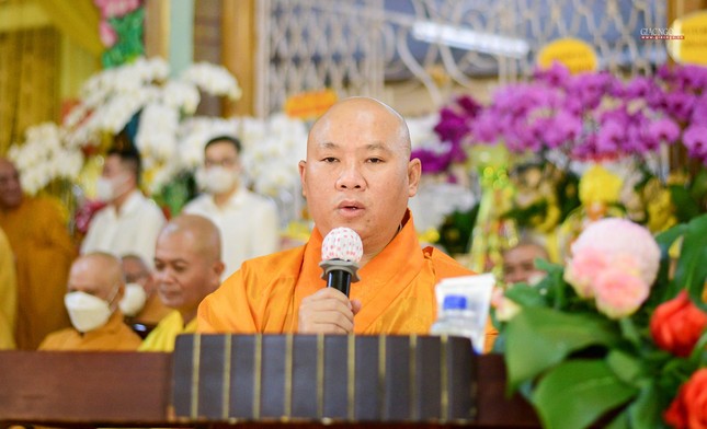 Thượng tọa Thích Minh Bảo phát biểu khai mạc