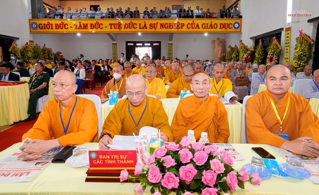 Chư tôn đức Ban Trị sự các tỉnh thành tham dự