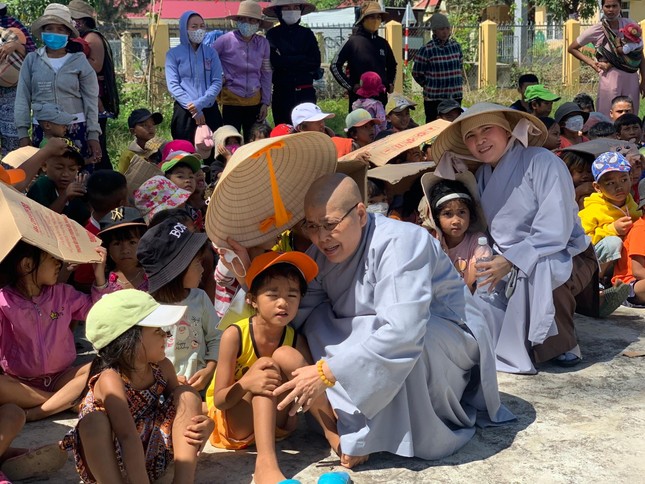 Trung thu yêu thương