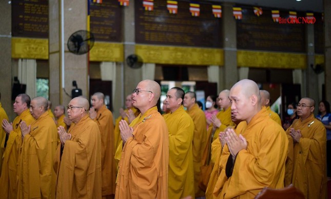 Chư Tăng tham dự Chư Tăng tham dự