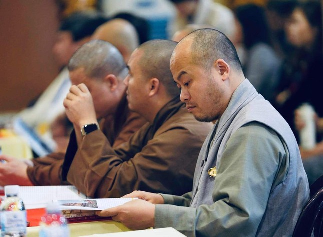 Tăng Ni Phật tử tham dự tọa đàm - Ảnh: Đồng Thắng Tăng Ni Phật tử tham dự tọa đàm - Ảnh: Đồng Thắng