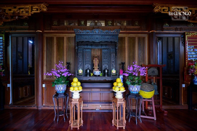 Khu vực hậu Tổ được mở rộng ra sau khi di dời chánh điện cũ của Quốc tự Diệu Đế Khu vực hậu Tổ được mở rộng ra sau khi di dời chánh điện cũ của Quốc tự Diệu Đế