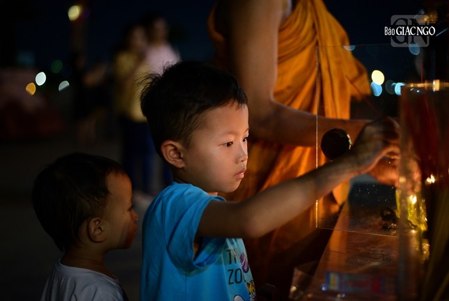 Việc này góp phần gieo vào tâm hồn các em một thói quen đi chùa, thân cận các bậc thiện tri thức