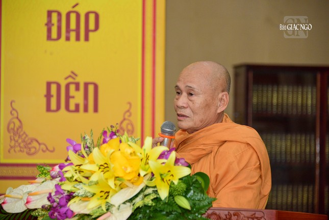 Hòa thượng Minh Bửu cung tuyên tiểu sử Tổ sư Minh Đăng Quang