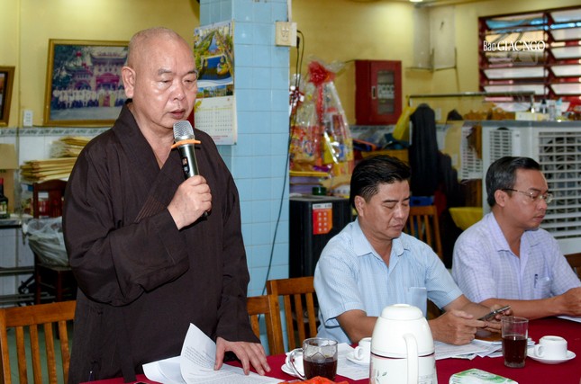 Thượng tọa Thích Huệ Công phát biểu