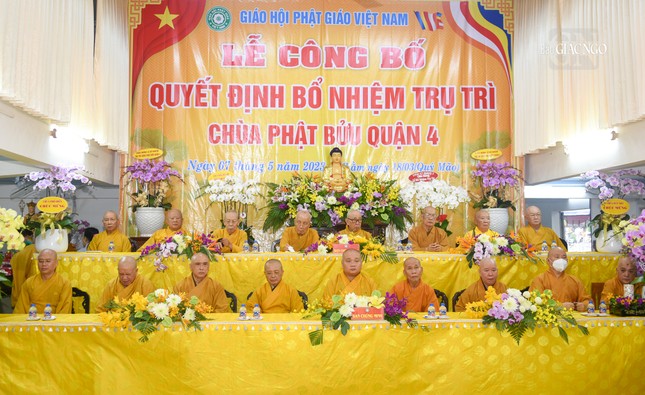 Chư tôn đức chứng minh