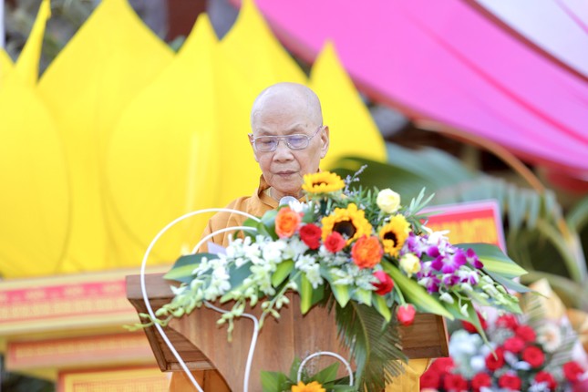 Trưởng lão Hòa thượng Thích Tâm Thuỷ tuyên đọc Thông điệp Đại lễ Phật đản Phật lịch 2567 của Đức Pháp chủ GHPGVN Trưởng lão Hòa thượng Thích Tâm Thuỷ tuyên đọc Thông điệp Đại lễ Phật đản Phật lịch 2567 của Đức Pháp chủ GHPGVN