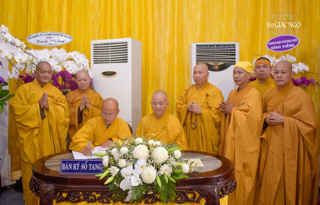 Ghi sổ tang lưu niệm Ghi sổ tang lưu niệm