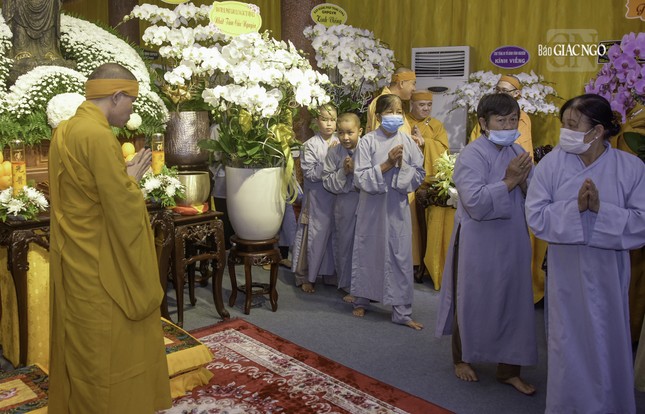 Môn đồ pháp quyến tri ân sự quan tâm của Tăng Ni, Phật tử dành đến bậc ân sư của mình Môn đồ pháp quyến tri ân sự quan tâm của Tăng Ni, Phật tử dành đến bậc ân sư của mình