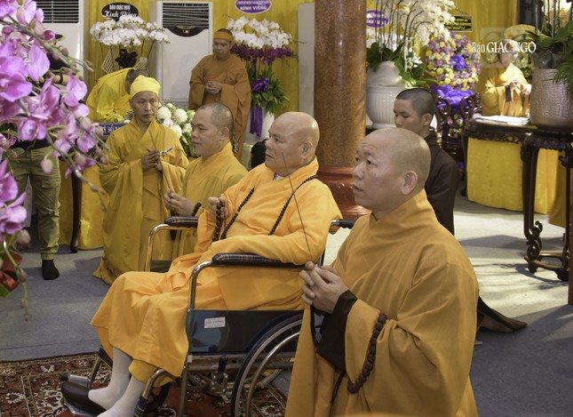 Hòa thượng Thích Tấn Đạt và chư Tăng chùa Hòa Khánh (Q.Bình Thạnh) Hòa thượng Thích Tấn Đạt và chư Tăng chùa Hòa Khánh (Q.Bình Thạnh)