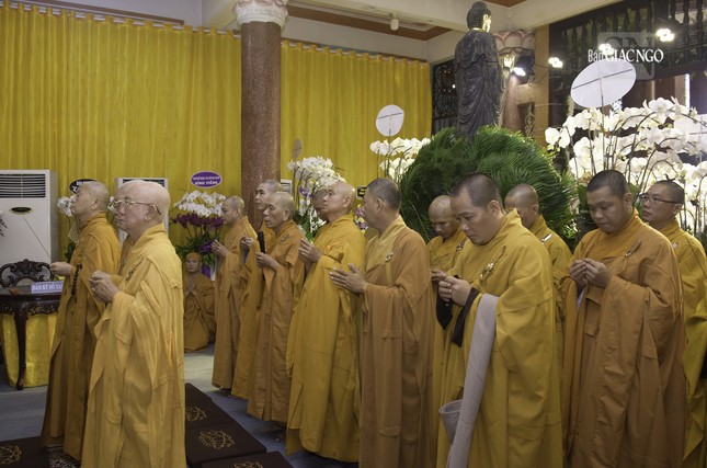 Ban Trị sự Phật giáo Q.Gò Vấp do Thượng tọa Thích Giác Trí, Trưởng ban Trị sự làm trưởng đoàn đến viếng tang Ban Trị sự Phật giáo Q.Gò Vấp do Thượng tọa Thích Giác Trí, Trưởng ban Trị sự làm trưởng đoàn đến viếng tang