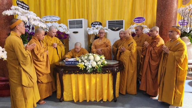 Chư Tăng trường hạ chùa Xá Lợi (Q.3)