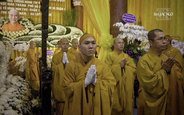 Lễ truy niệm Trưởng lão Hòa thượng Thích Thanh Sơn được cử hành vào lúc 5 giờ ngày 15-6-2023 (ngày 28-4-Quý Mão)