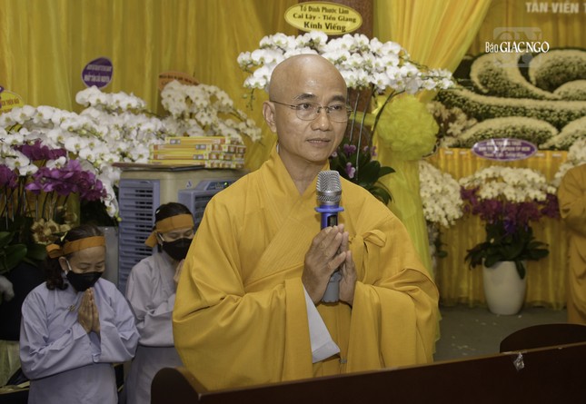 Thượng tọa Thích Thiện Quý phát biểu cảm tạ