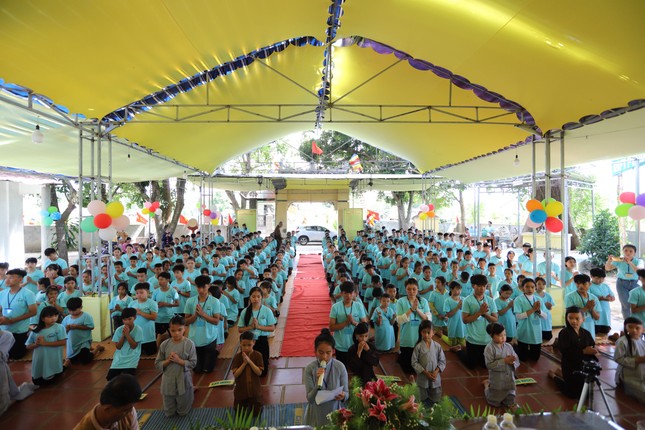 Các khóa sinh phát nguyện