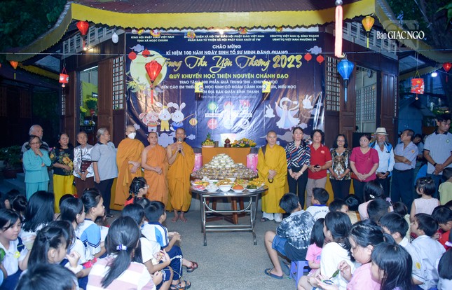 Đại đức Thích Minh Phú chia sẻ ý nghĩa ngày Tết Trung thu Đại đức Thích Minh Phú chia sẻ ý nghĩa ngày Tết Trung thu