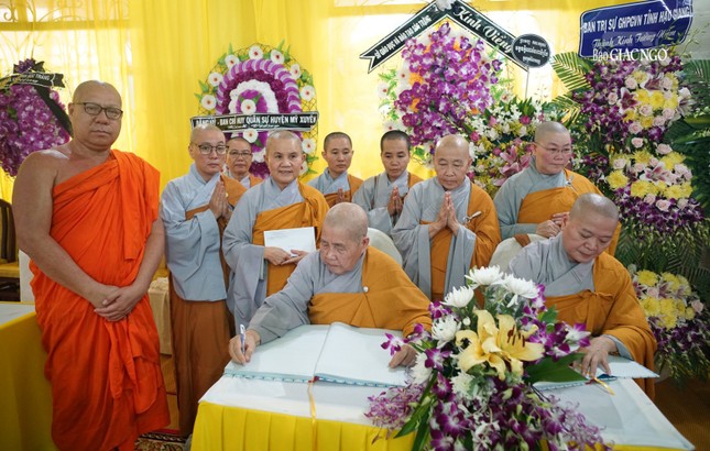 Ký sổ tang lưu niệm