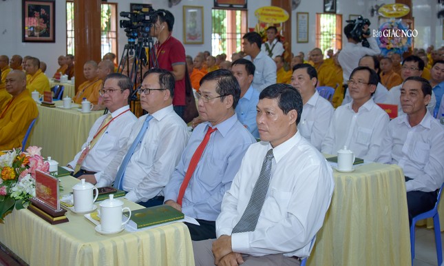 Lãnh đạo chính quyền tham dự