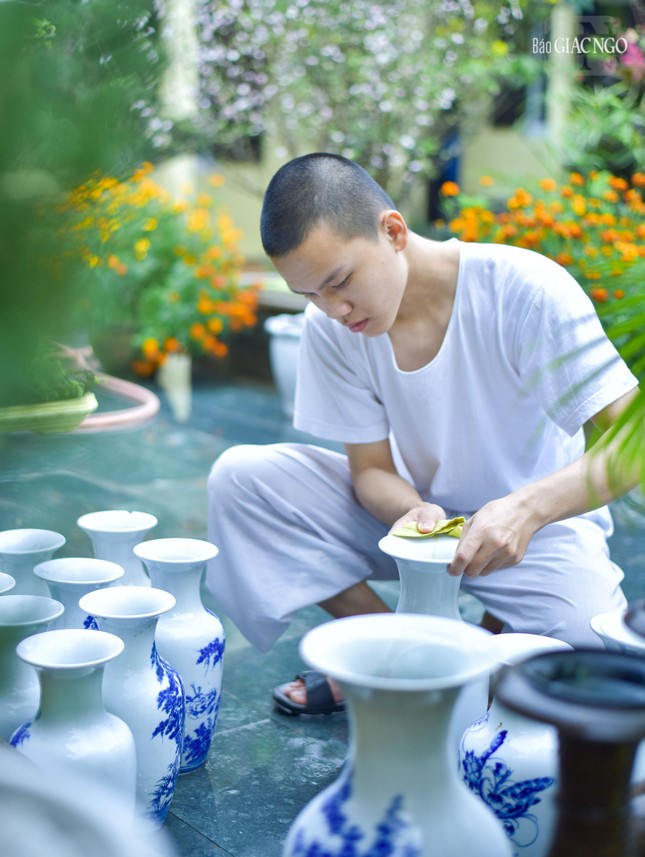 Mọi thao tác đều được thực hiện trong chánh niệm