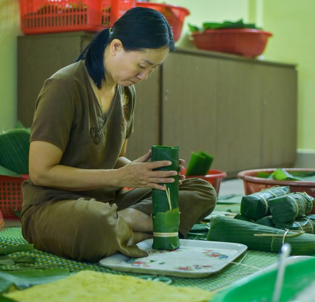 Hoạt động này giúp mọi người cùng nhau ôn lại những kỷ niệm về Tết xưa