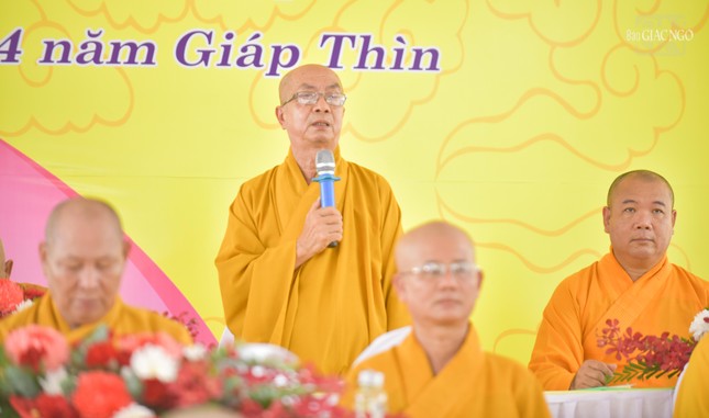 Hòa thượng Thích Nhựt Tấn ban đạo từ