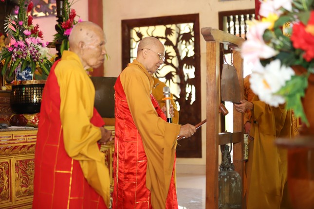 Khai chung bảng chính thức bước vào 3 tháng an cư tu hành nghiêm mật Khai chung bảng chính thức bước vào 3 tháng an cư tu hành nghiêm mật