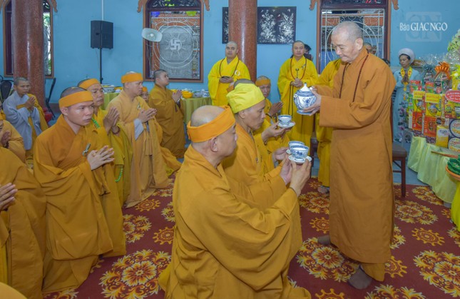 Lễ cung tiến giác linh