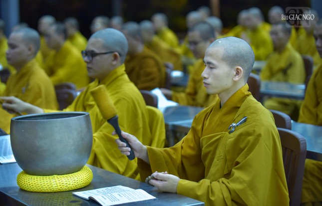 Tiếng chuông tỉnh thức