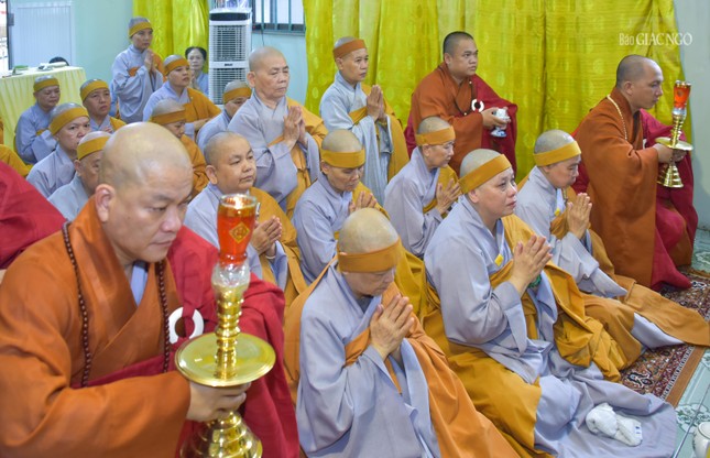 Môn đồ pháp quyến của cố Ni trưởng Thích nữ Tắc Thinh