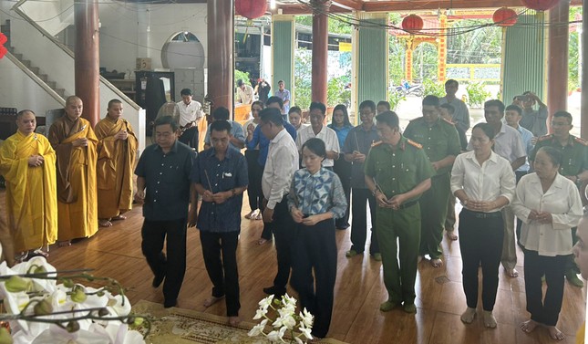 Buổi lễ diễn ra tại chùa Đức Phú - Văn phòng Ban Trị sự GHPGVN H.Nhà Bè Buổi lễ diễn ra tại chùa Đức Phú - Văn phòng Ban Trị sự GHPGVN H.Nhà Bè