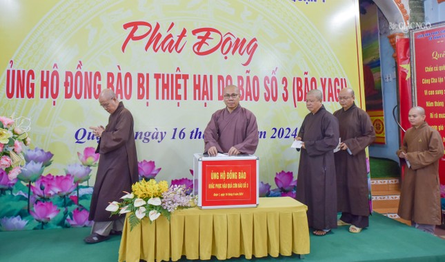 Hơn 426 triệu đồng được Tăng Ni, Phật tử các tự viện trên địa bàn đóng góp ủng hộ chương trình Hơn 426 triệu đồng được Tăng Ni, Phật tử các tự viện trên địa bàn đóng góp ủng hộ chương trình