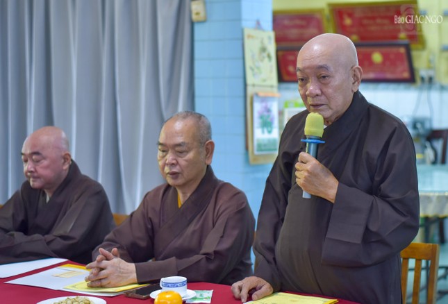 Hòa thượng Thích Thiện Lương đánh giá cao những thành tựu Phật sự mà Ban Trị sự GHPGVN Q.8 đạt được trong năm qua