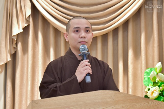 Đại đức Thích Nguyện Truyền phát biểu khai mạc