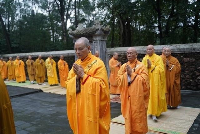 Năm Quý Sửu (1733), năm Giáp Dần (1734) và năm Ất Mão (1735), ngài được sự thỉnh cầu của các tông môn ở Huế, chứng minh các Đại giới đàn tại đây Năm Quý Sửu (1733), năm Giáp Dần (1734) và năm Ất Mão (1735), ngài được sự thỉnh cầu của các tông môn ở Huế, chứng minh các Đại giới đàn tại đây