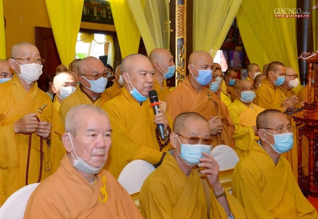 Chư Hòa thượng hộ niệm